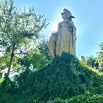 Oasis אכסניה