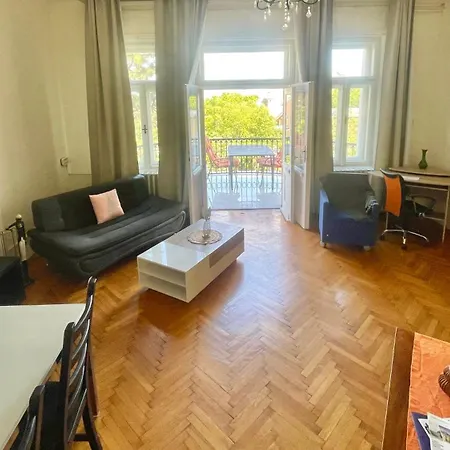 Хостел Oasis Будапешт